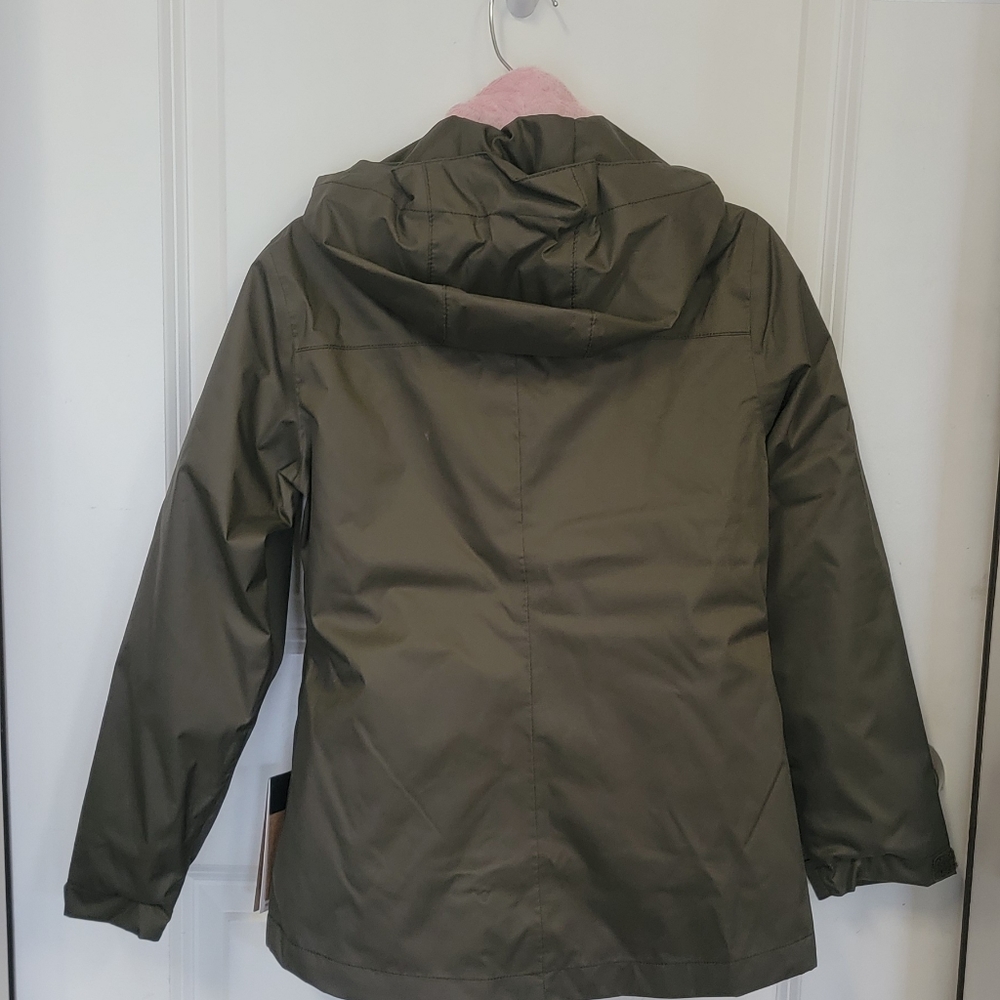 Thenorthface 3 in 1 waterproof Jacket - Picture 2 of 8